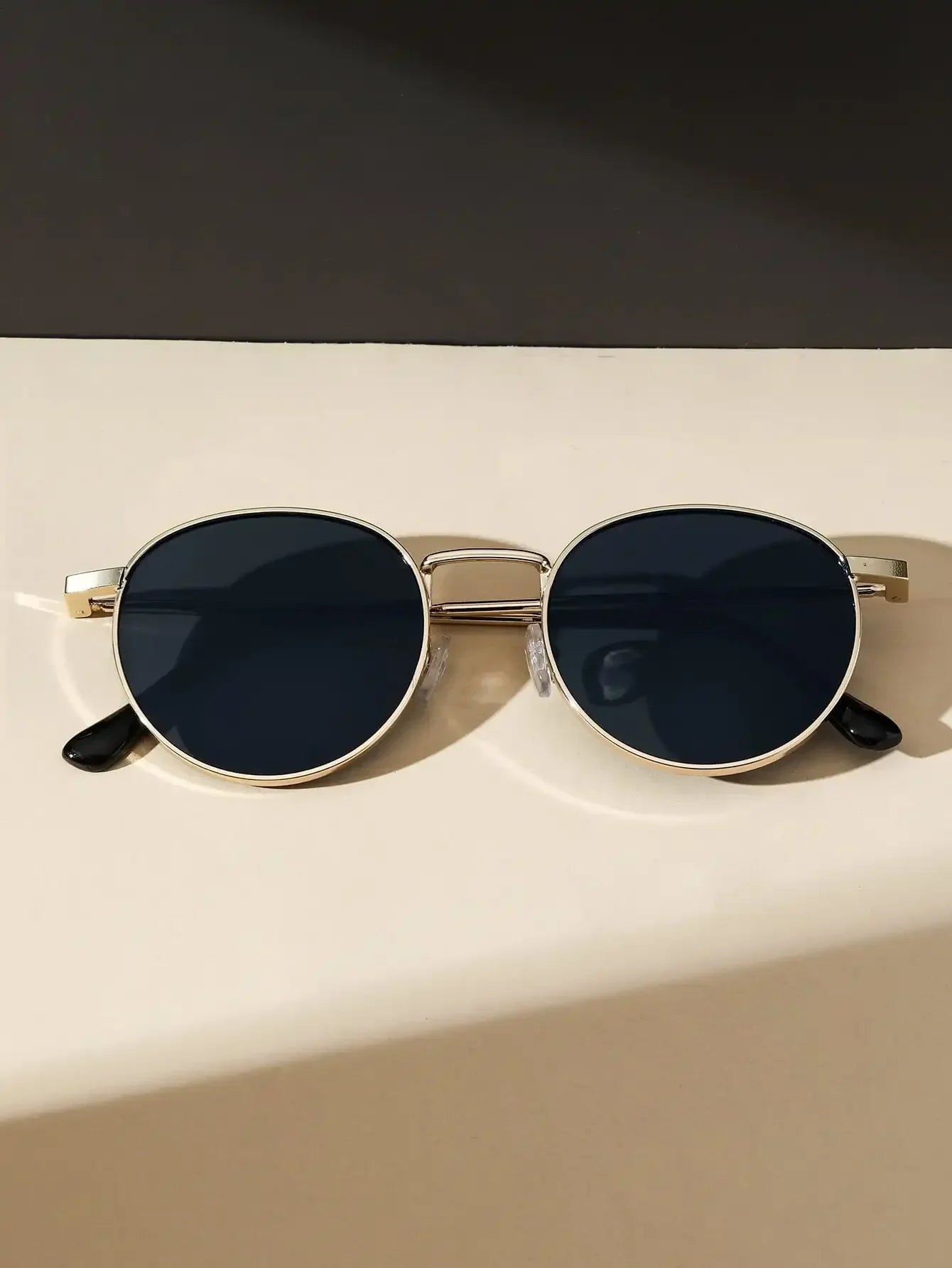 Vintage Round Sunglasses